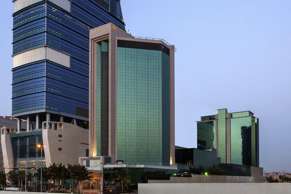 Hotel The Venue Jeddah Corniche Exterior foto The headquarters of the Central Bank of Kuwait in Kuwait City