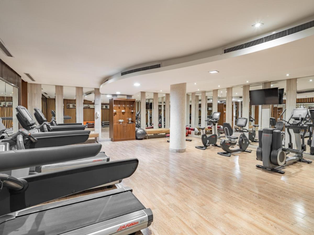 Hotel The Venue Jeddah Corniche Exterior foto The gym at the hotel