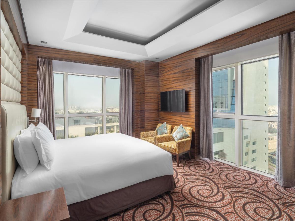 Hotel The Venue Jeddah Corniche Exterior foto A bedroom at the hotel