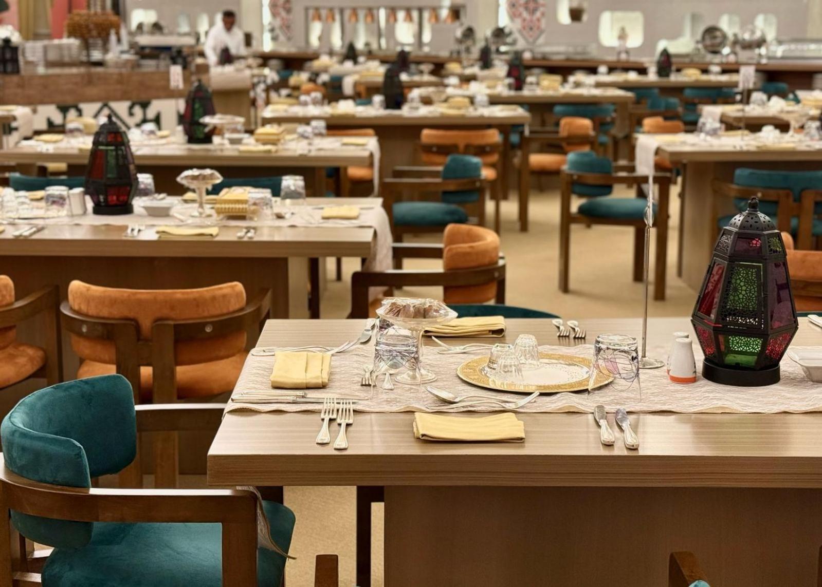 Hotel The Venue Jeddah Corniche Exterior foto The dining room at the Emirates Lounge at Dubai International Airport