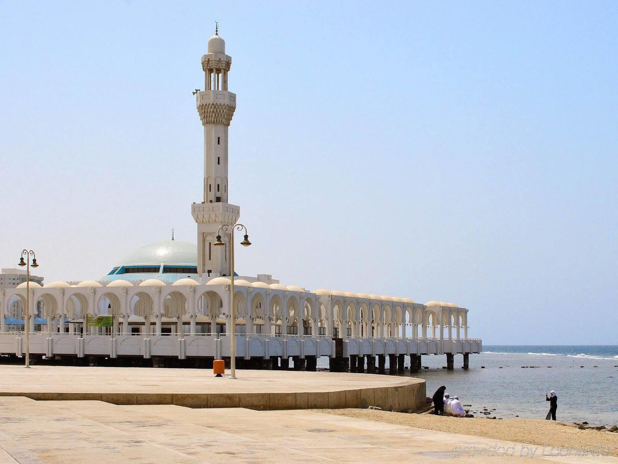 Hotel The Venue Jeddah Corniche Exterior foto Al-Rahmah Mosque